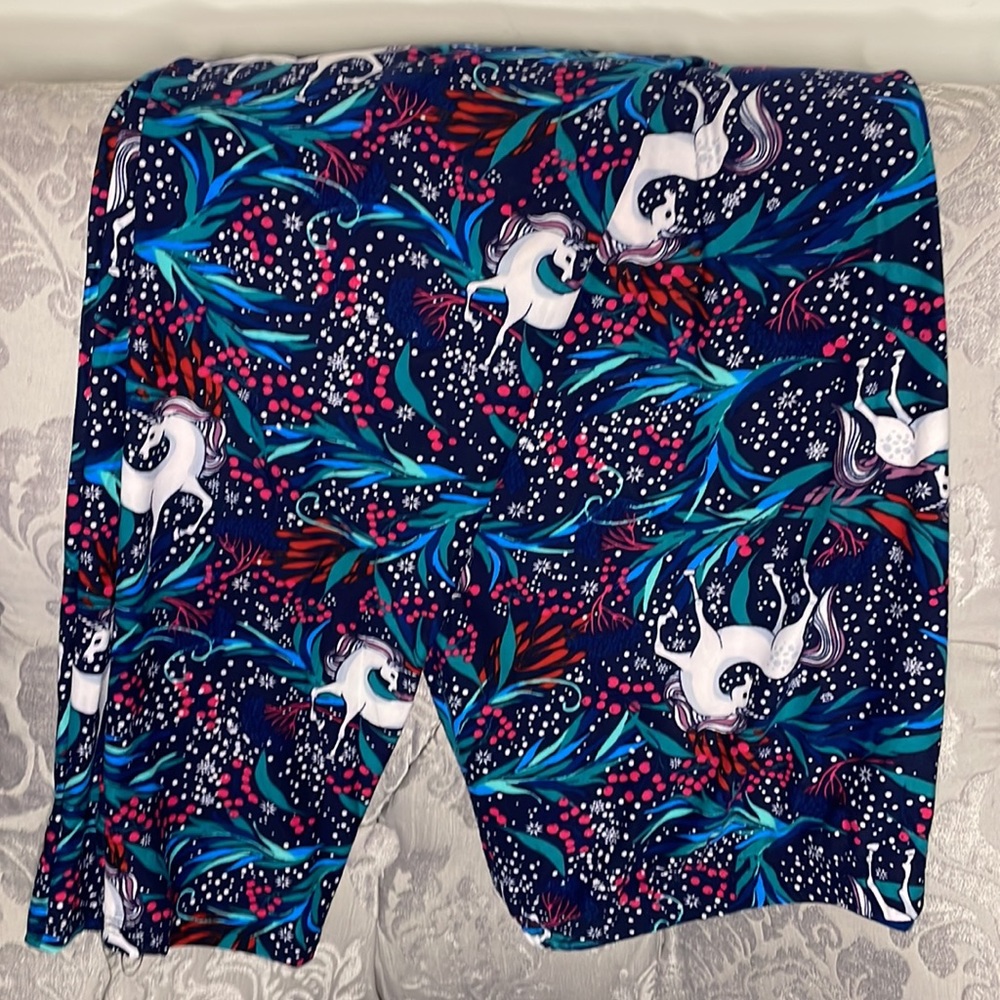 NWOT Unicorn Garden Leggings TC2/Queen